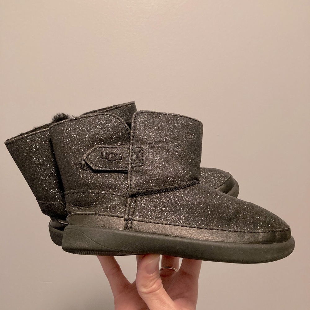 Little girls toddler size 11 sparkly black Keelan Ugg boots